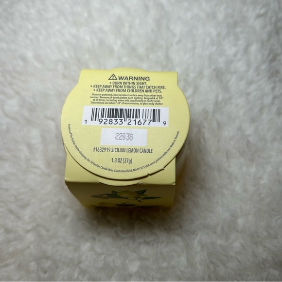 Yankee Candle Sicilian Lemon Candle Mini NEW - Picture 3 of 3